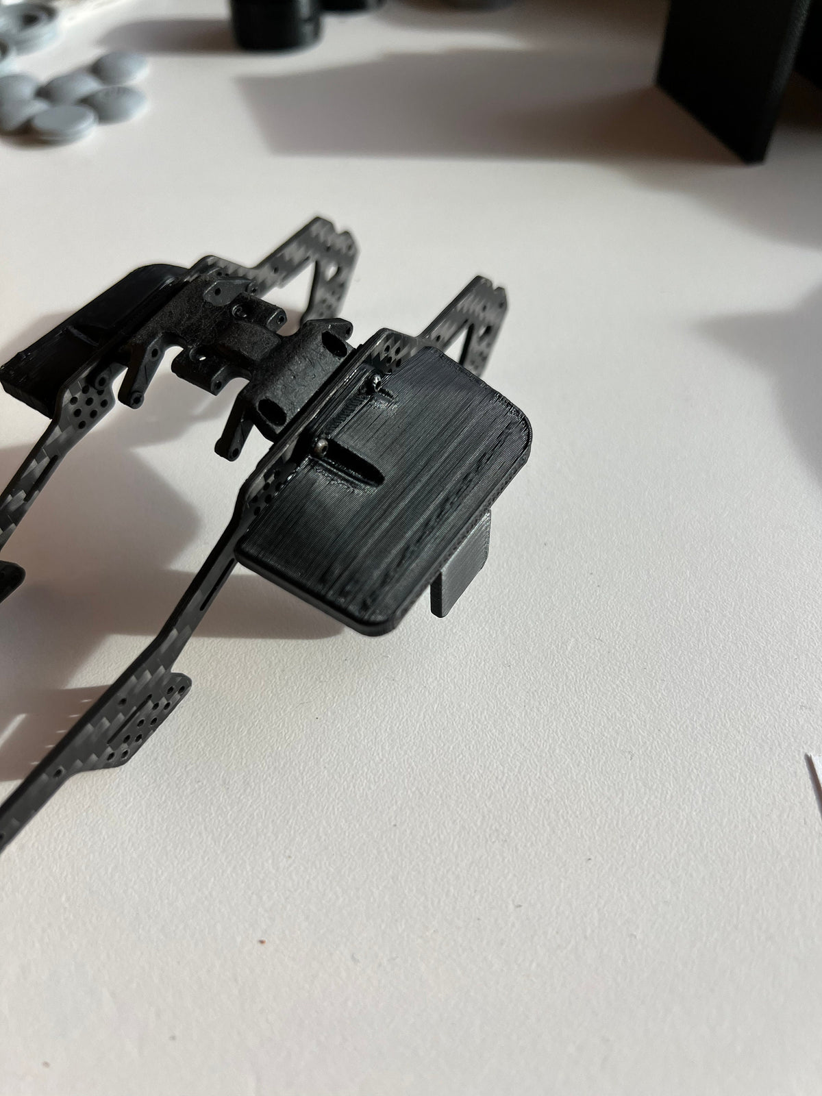 SCX24 slider mag mounts for 6 degree chassis