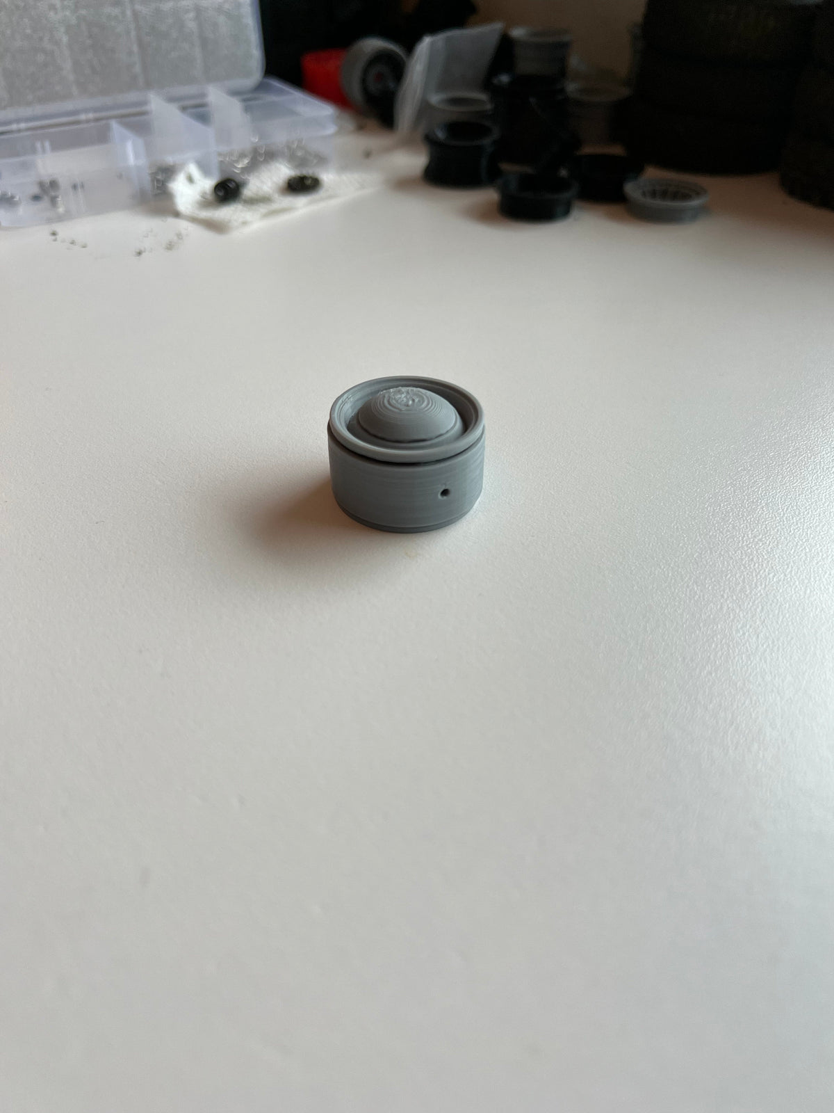 1.0 Inch Classic Beadlock Wheels *Bonus Hubcap Included