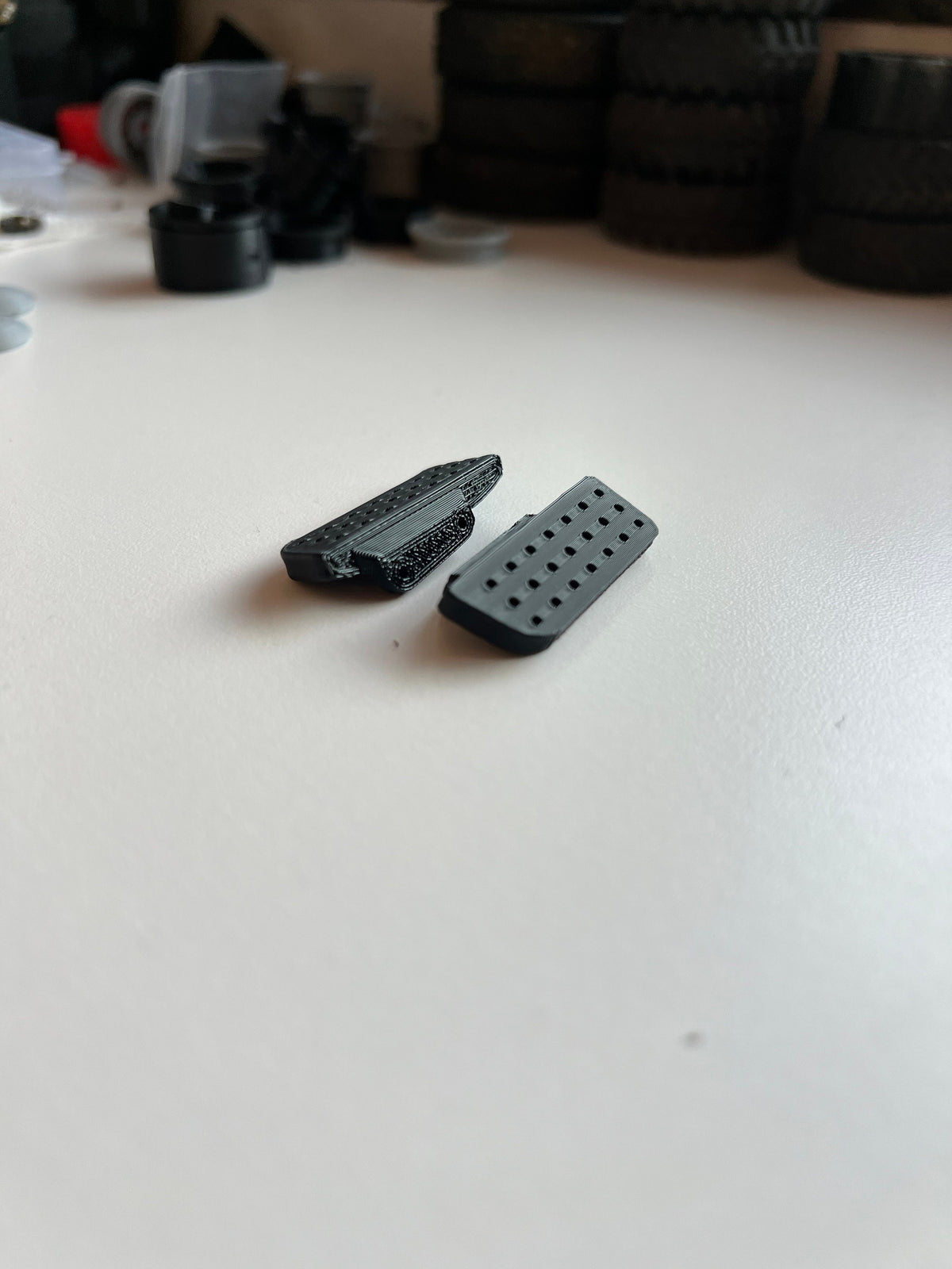 SCX24 slider mag mounts for 6 degree chassis