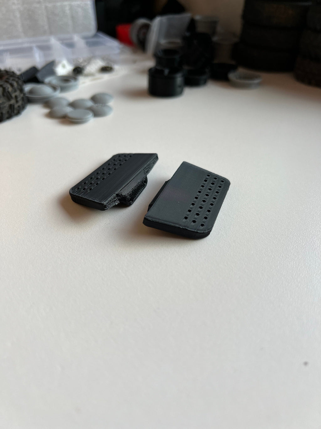 SCX24 slider mag mounts for 6 degree chassis