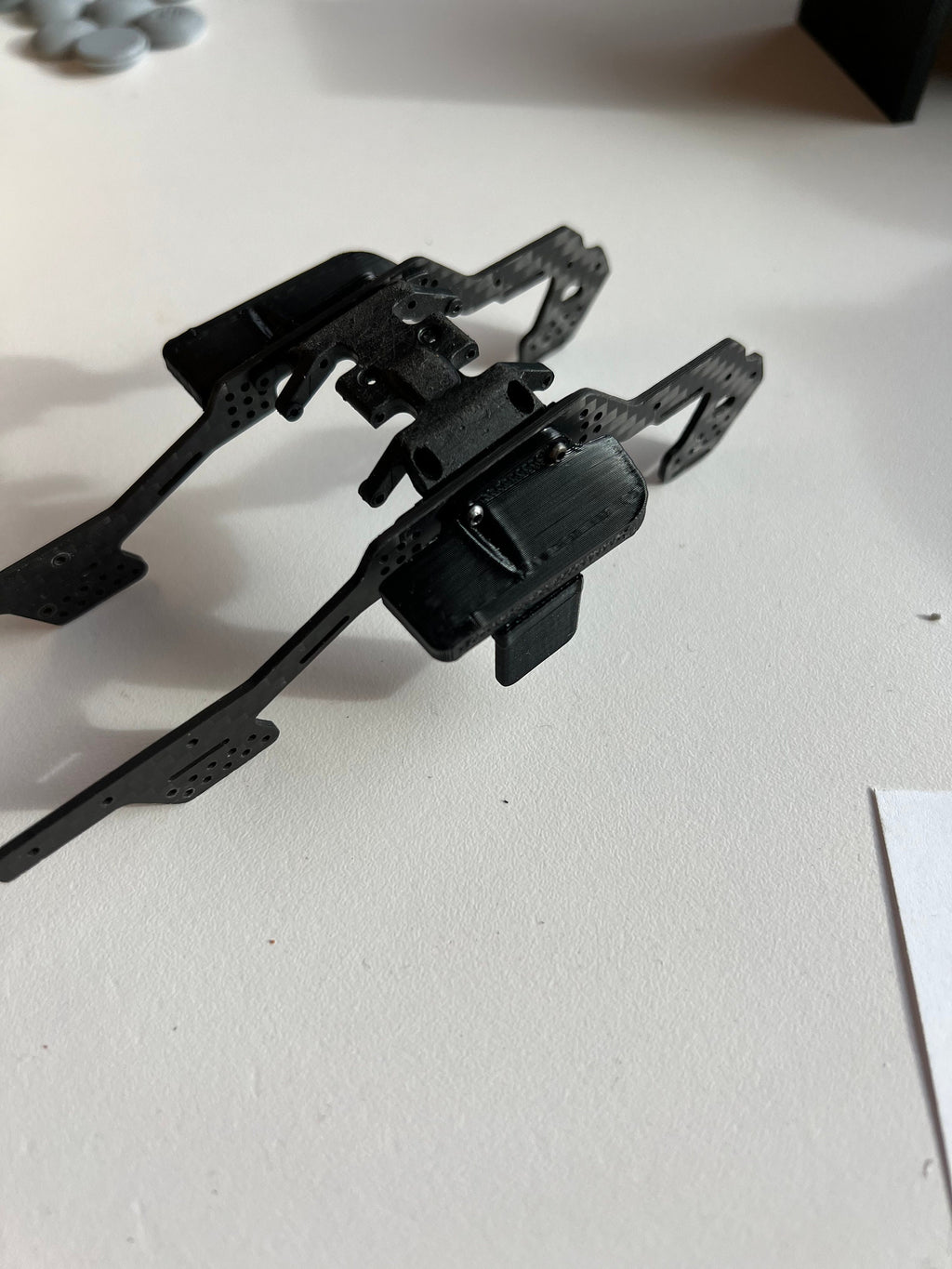SCX24 slider mag mounts for 6 degree chassis