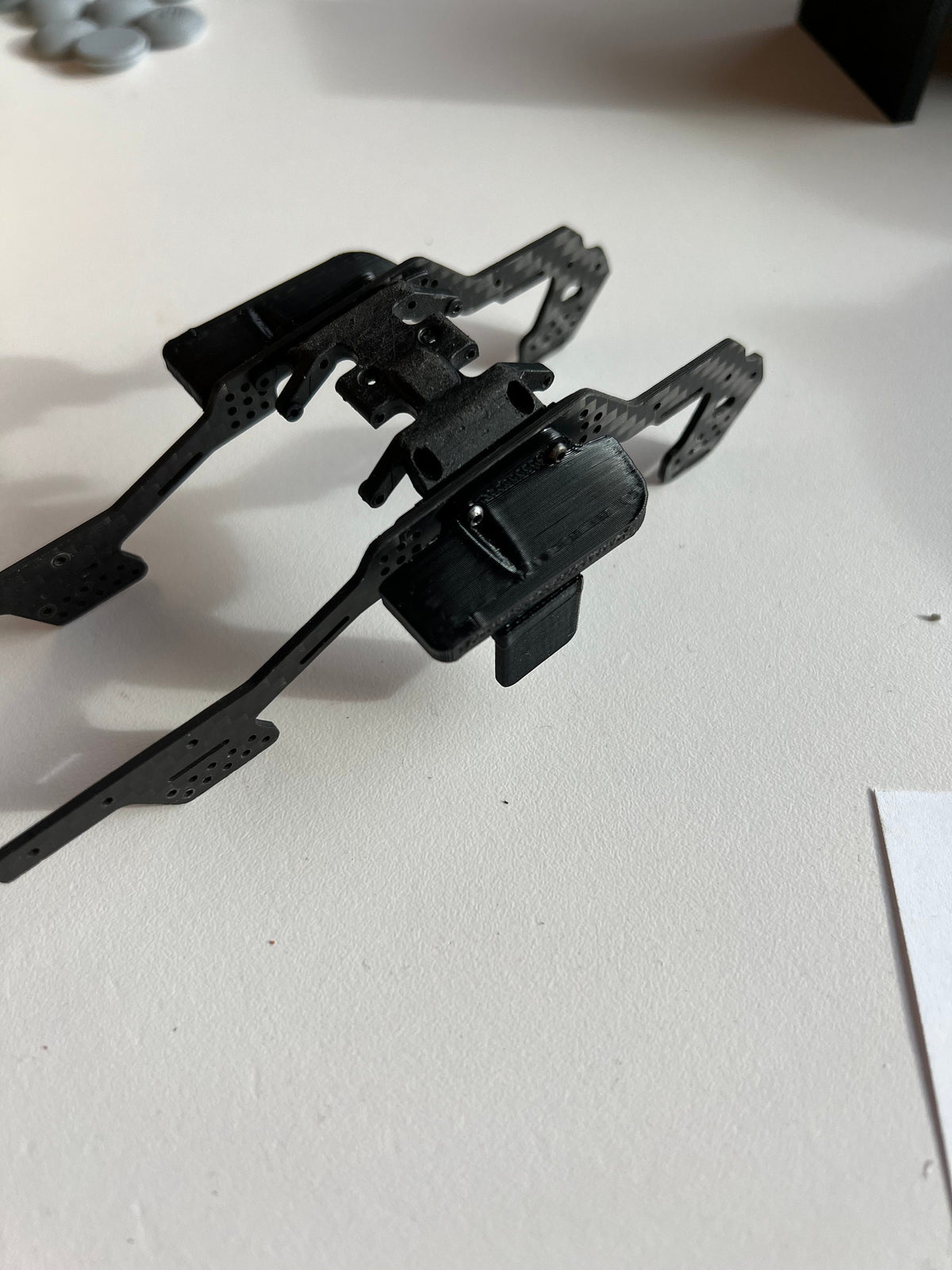 SCX24 slider mag mounts for 6 degree chassis